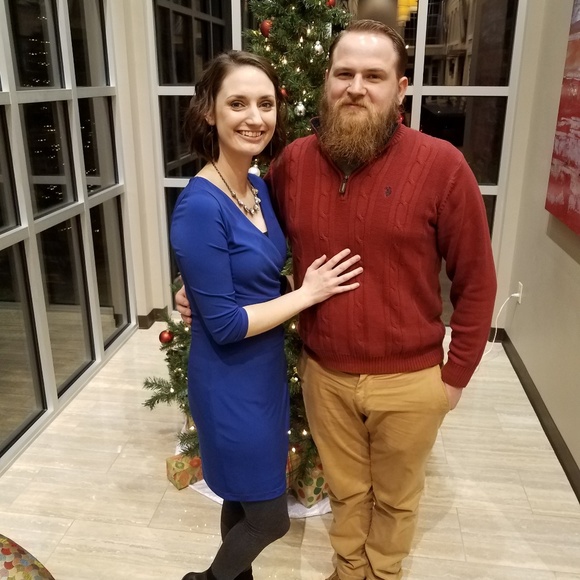 Meet your Posher, Elizabeth - Picture 2 of 2